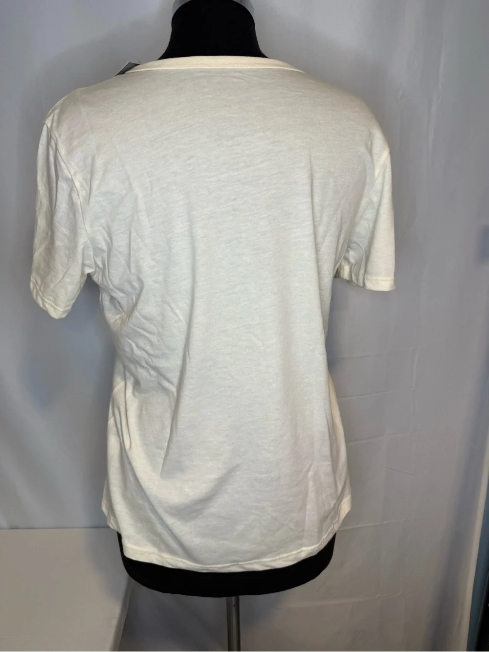 Zoe + Liv NWT Floral Graphic Tee Cream Size Medium Cottagecore Boho